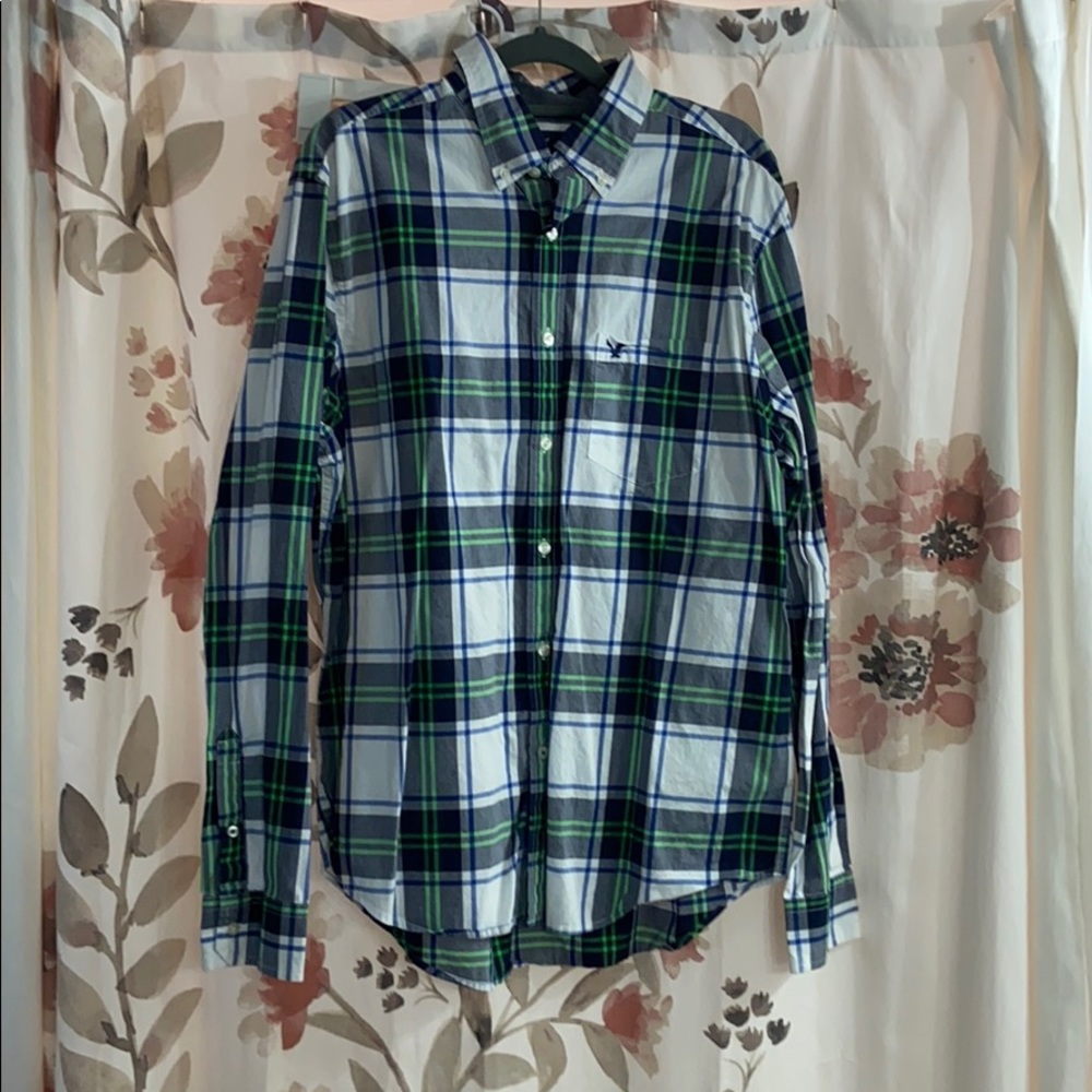 AE Button Up
